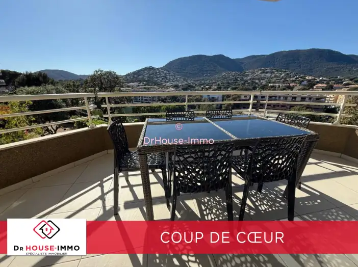 Appartement 2 pièces de 44 m² - Cavalaire-sur-Mer (83240)