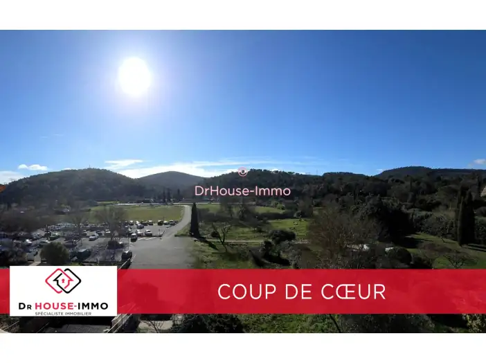 Appartement 4 pièces de 112 m² - Sainte-Anastasie-sur-Issole (83136)