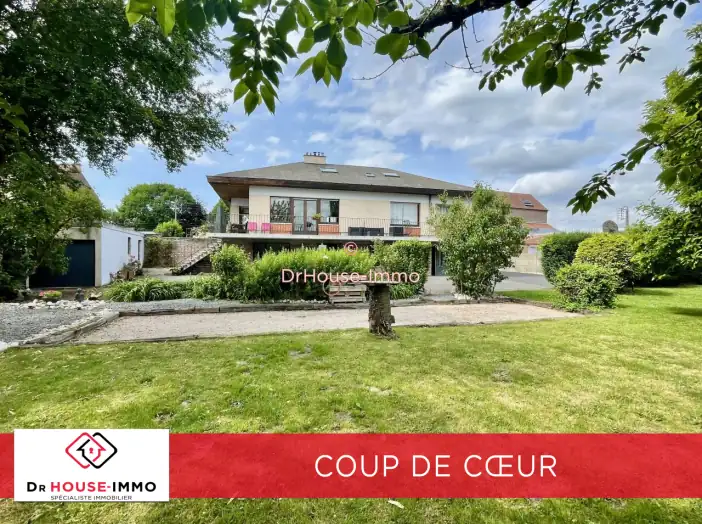 Maison 6 pièces de 215 m² - Quarouble (59243)