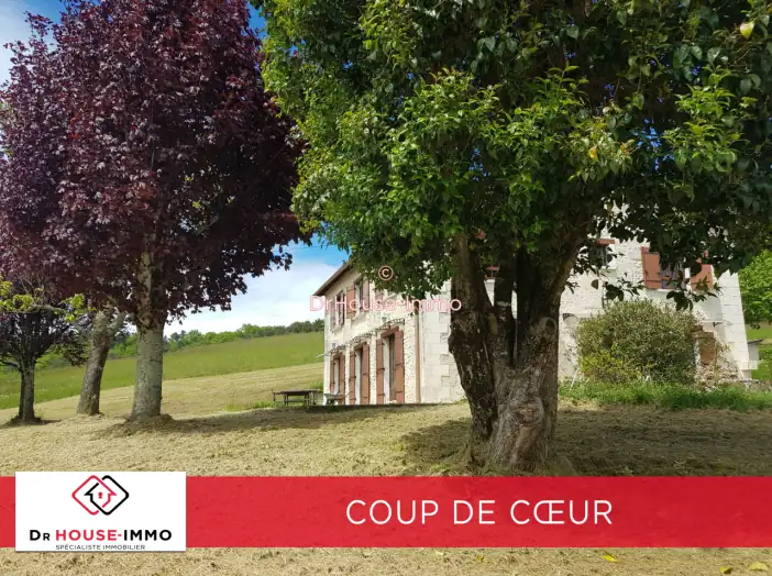 Maison 8 pièces de 215 m² - Mensignac (24350)