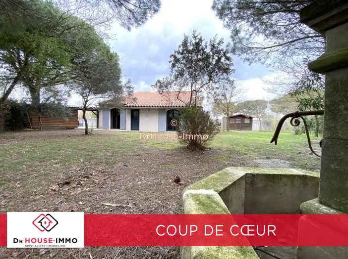 Maison 4 pièces de 103 m² - Saintes-Maries-de-la-Mer (13460)