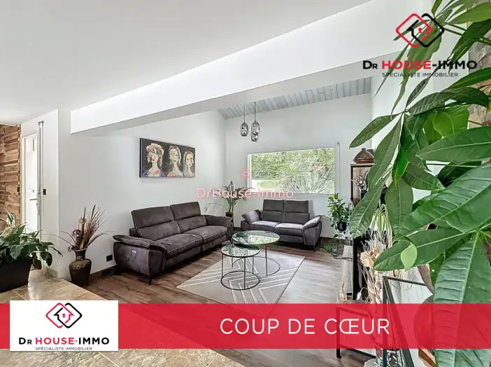 Maison 6 pièces de 177 m² - Cornille (24750)