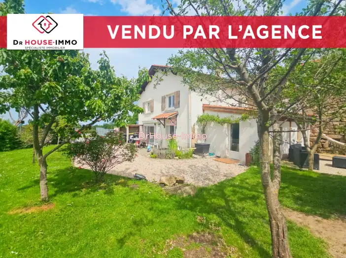 Maison 4 pièces de 83 m² - Chazelles-sur-Lavieu (42560)