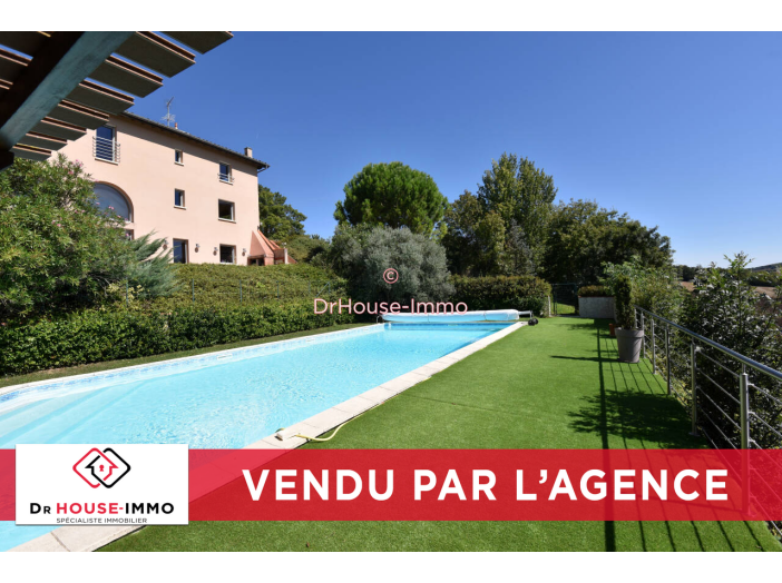 Maison de 295m² - 5 pièces