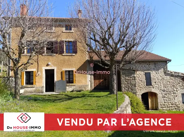 Maison 6 pièces de 180 m² - Saint-Préjet-d'Allier (43580)