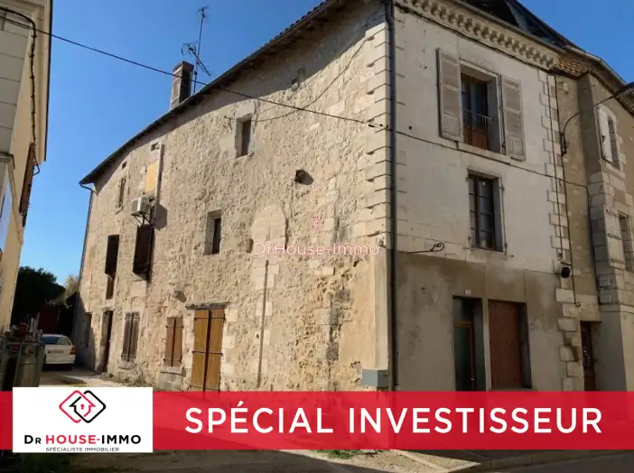 Immeuble 7 pièces de 147 m² - Lisle (24350)