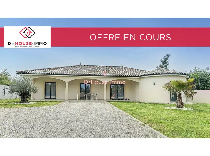 Maison 5 pièces de 160 m² - Savignac-de-l'Isle (33910)