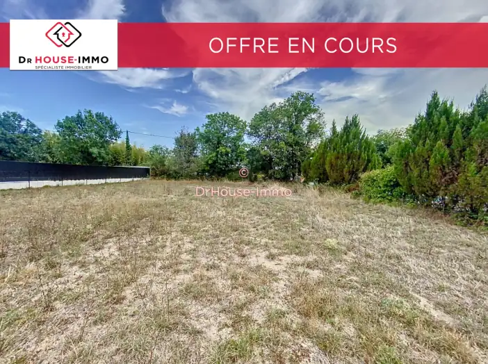 Terrain de 1 823 m² - Brie (16590)