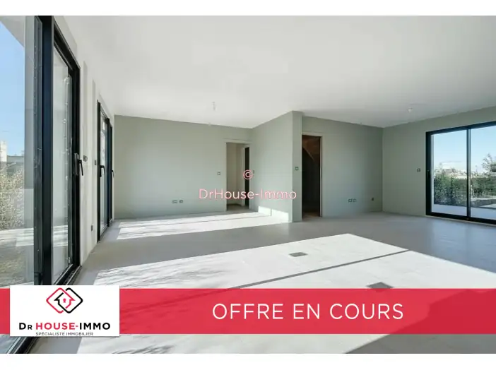 Maison 5 pièces de 139 m² - Longueau (80330)