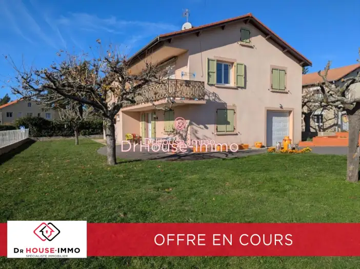 Maison 7 pièces de 185 m² - Cussac-sur-Loire (43370)