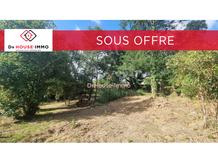 Terrain de 972m²
