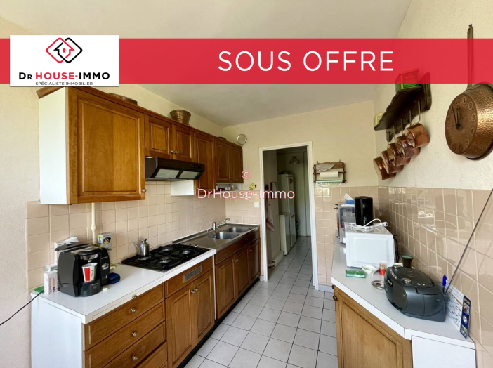 Appartement 3 pièces de 71 m² - Montreuil (93100)