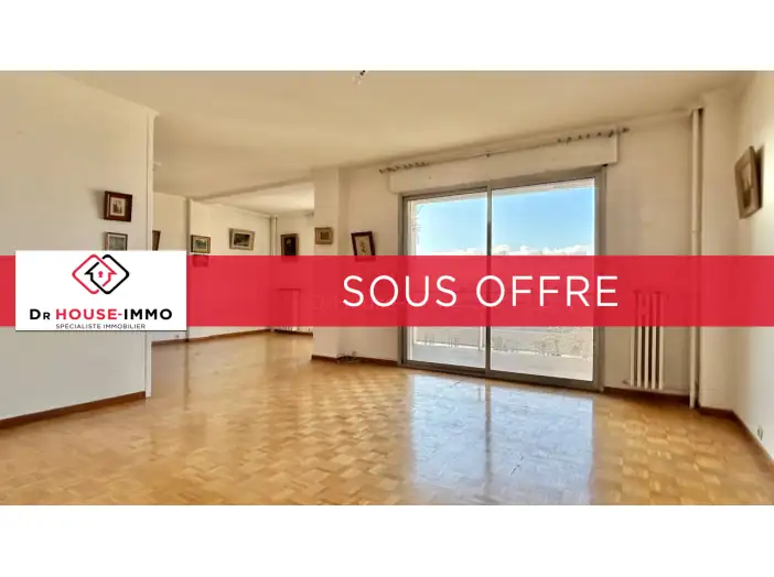 Appartement 5 pièces de 98 m² - Toulon (83000)