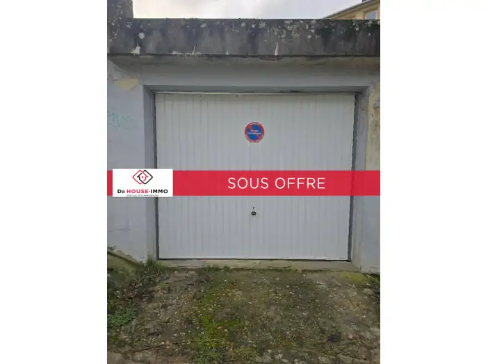 Parking / Box de 18 m² - Évreux (27000)