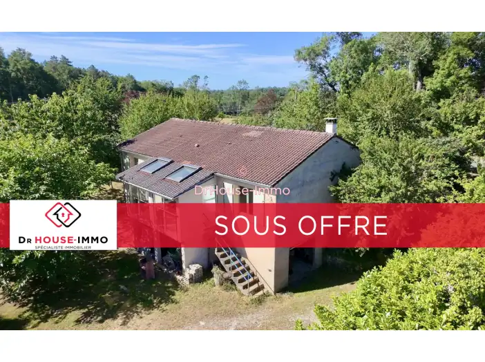 Maison 5 pièces de 109 m² - Milhac-d'Auberoche (24330)