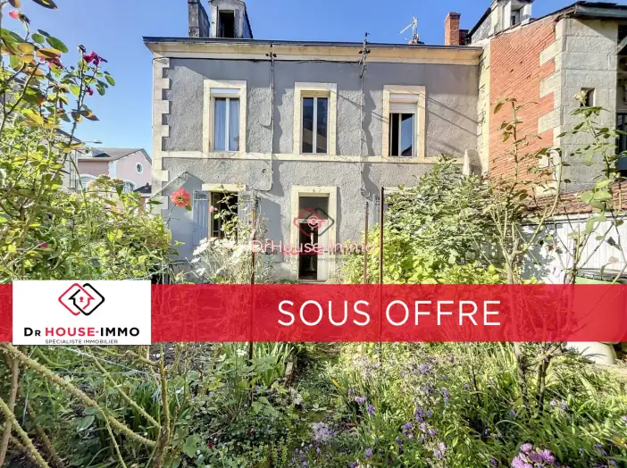 Immeuble 16 pièces de 212 m² - Périgueux (24000)