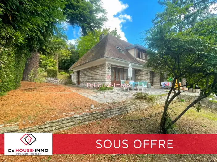 Maison 7 pièces de 169 m² - Vaux-sur-Seine (78740)