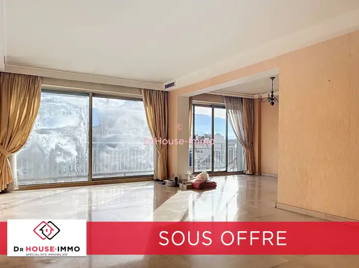 Appartement 5 pièces de 121 m² - Grenoble (38000)