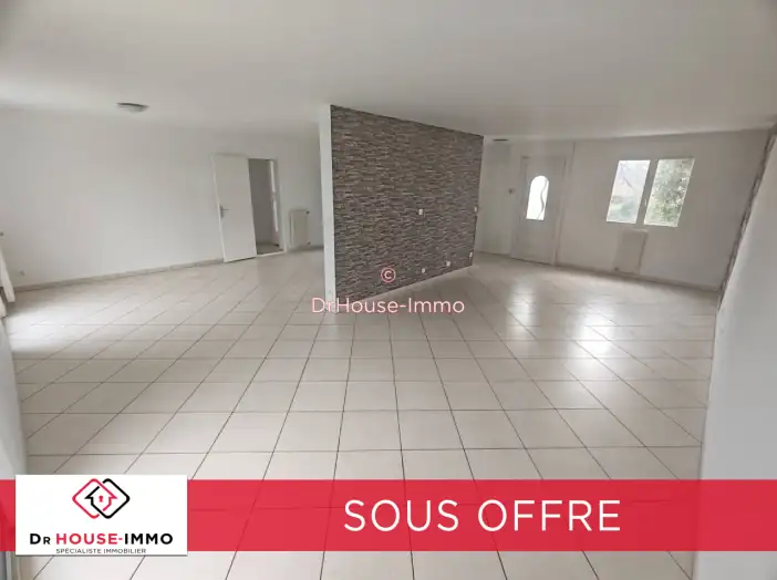 Maison 9 pièces de 144 m² - Naintré (86530)