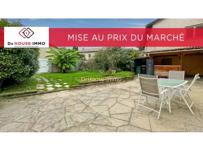 Maison 7 pièces de 200 m² - Fareins (01480)