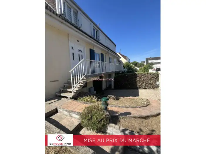 Maison 4 pièces de 99 m² - Châtellerault (86100)