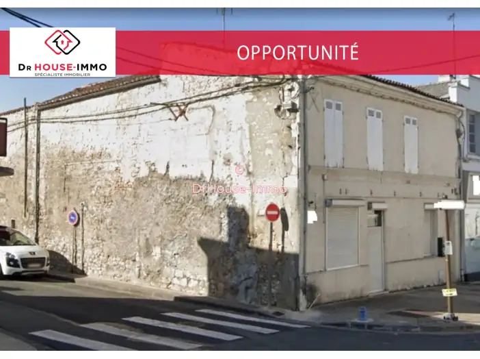 Commerce 2 pièces de 80 m² - Saintes (17100)