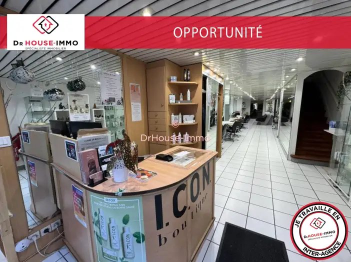 Commerce de 140 m² - Mantes-la-Jolie (78200)