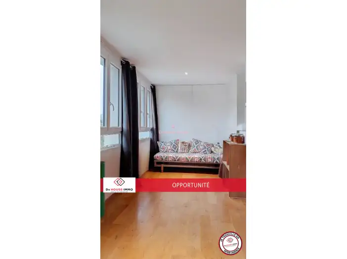 Maison 5 pièces de 180 m² - Saint-Céré (46400)