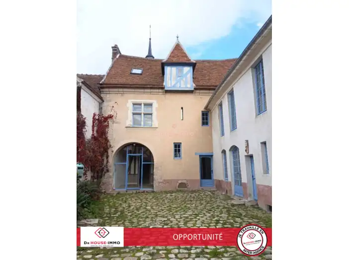 Maison 9 pièces de 235 m² - Coulommiers (77120)