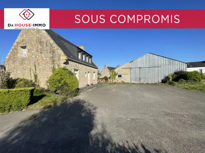 Maison 6 pièces de 113 m² - Kerlouan (29890)