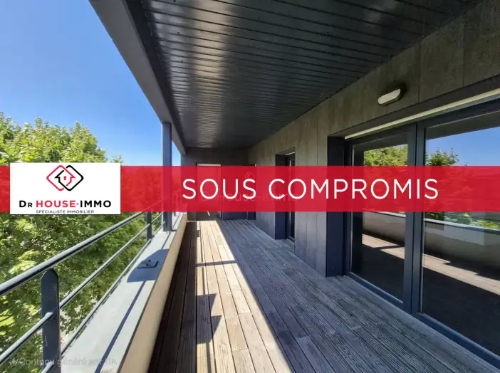 Appartement 4 pièces de 83 m² - Cenon (33150)