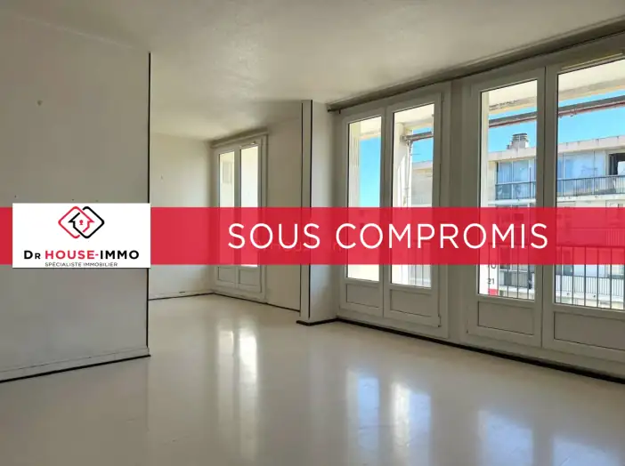 Appartement 4 pièces de 75 m² - Marignane (13700)