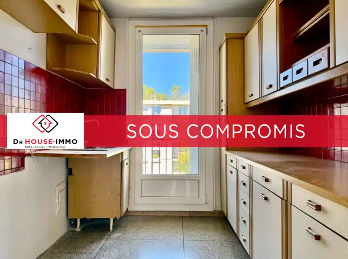 Appartement 4 pièces de 75 m² - Marignane (13700)