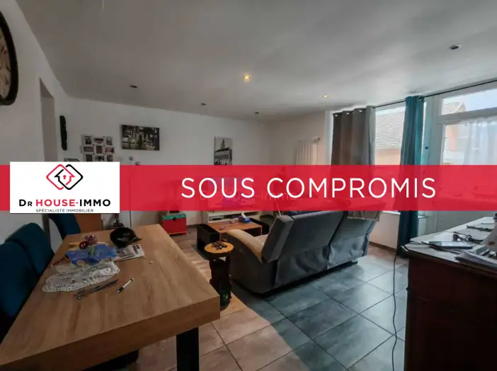 Appartement 2 pièces de 62 m² - Vougy (74130)