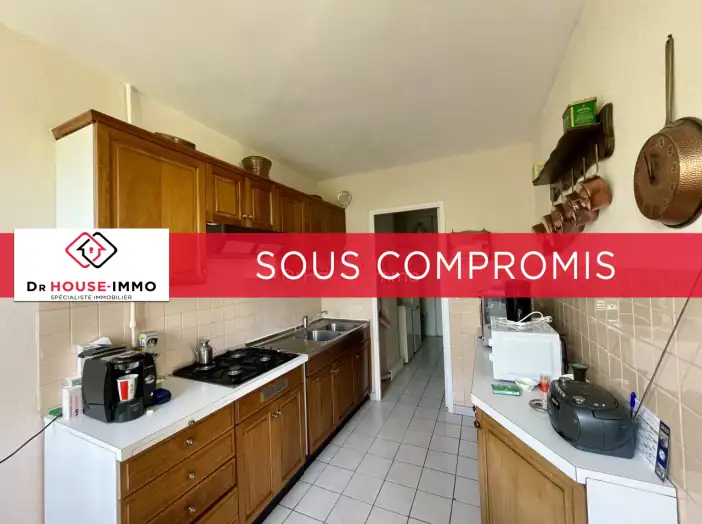 Appartement 3 pièces de 71 m² - Montreuil (93100)