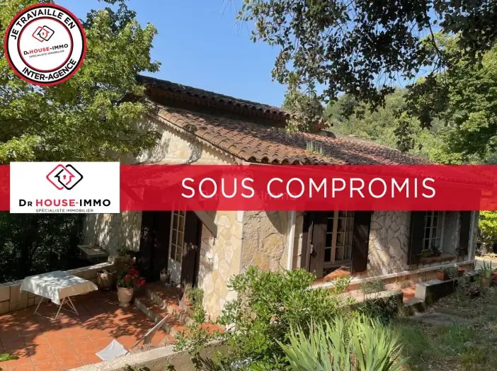 Maison 3 pièces de 89 m² - Saint-Jean-du-Pin (30140)