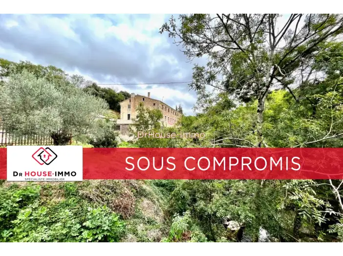 Maison 20 pièces de 857 m² - Brousses-et-Villaret (11390)