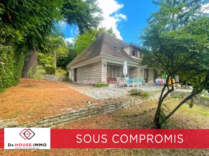 Maison 7 pièces de 169 m² - Vaux-sur-Seine (78740)