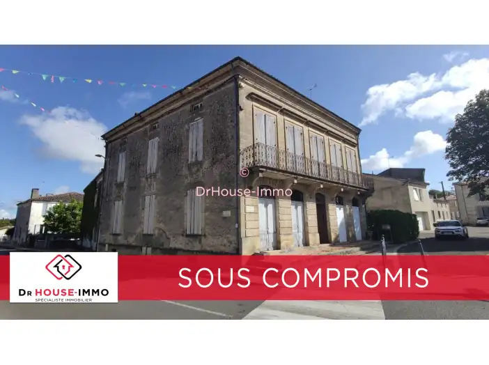 Maison 7 pièces de 312 m² - Noaillan (33730)