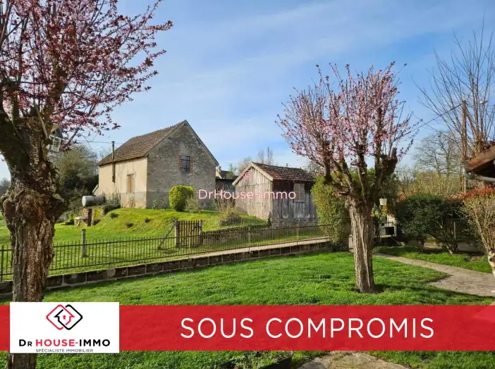 Maison 6 pièces de 123 m² - Theneuille (03350)