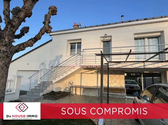 Maison 6 pièces de 139 m² - Usseau (86230)