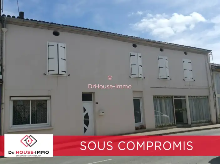 Maison 10 pièces de 217 m² - Cocumont (47250)