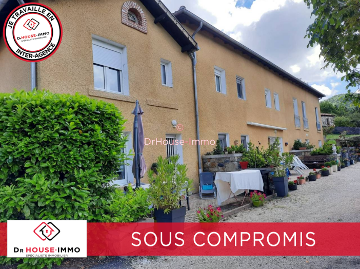 Immeuble de 345m² - 25 pièces