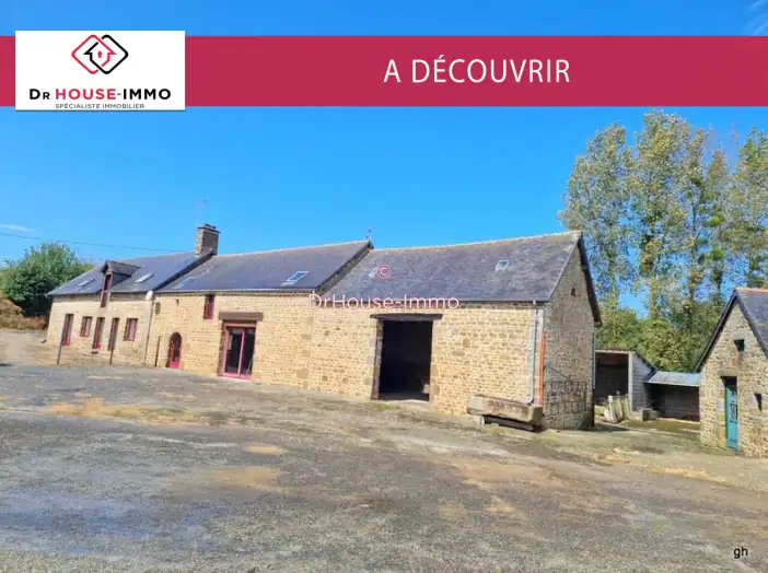 Maison 8 pièces de 272 m² - Louvigné-du-Désert (35420)