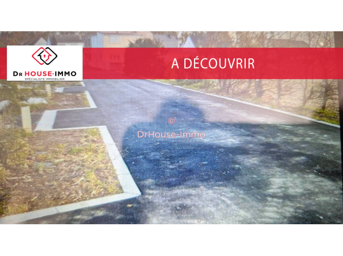 Terrain de 710m²