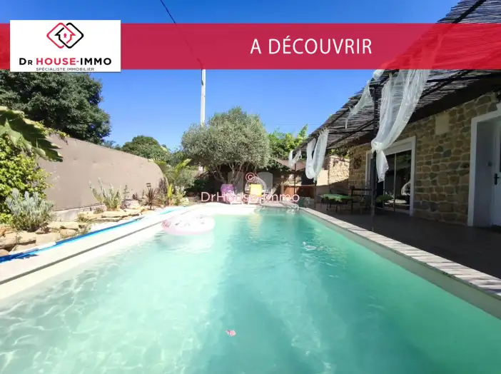 Maison 8 pièces de 166 m² - Solliès-Pont (83210)