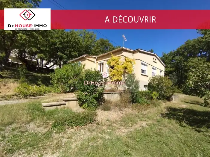 Maison 9 pièces de 160 m² - Château-Arnoux-Saint-Auban (04160)