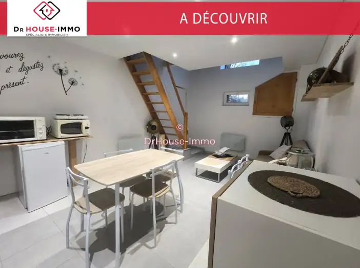 Maison 7 pièces de 196 m² - Courcemont (72110)