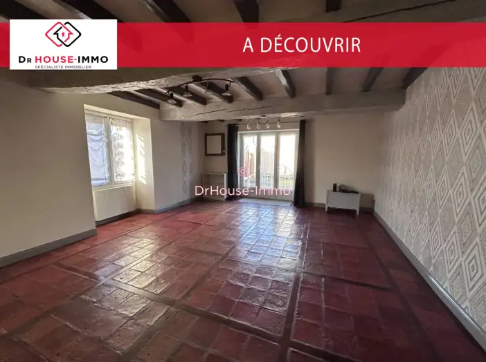 Maison 5 pièces de 140 m² - Loudun (86200)