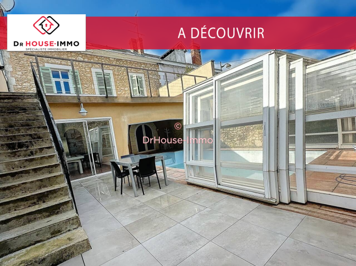 Maison de 246m² - 10 pièces
